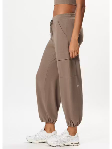 Nico Airweight Cargo Pant - Lentil-Splits59-Happy on Main