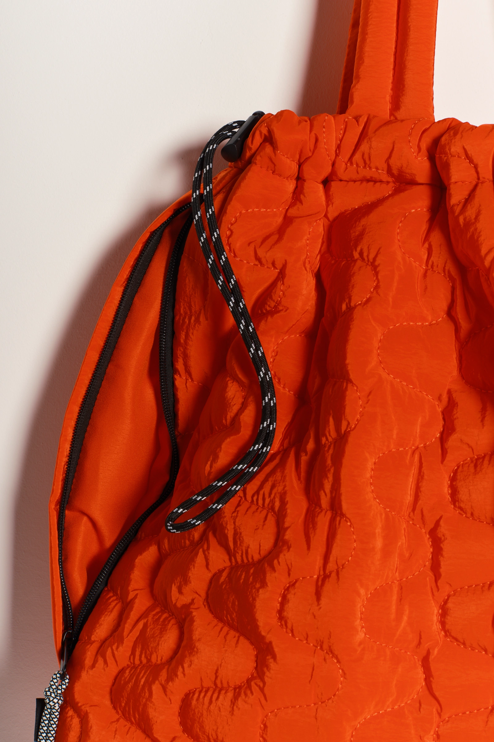 Cloud 9 Tote-Handbags-Happy on Main