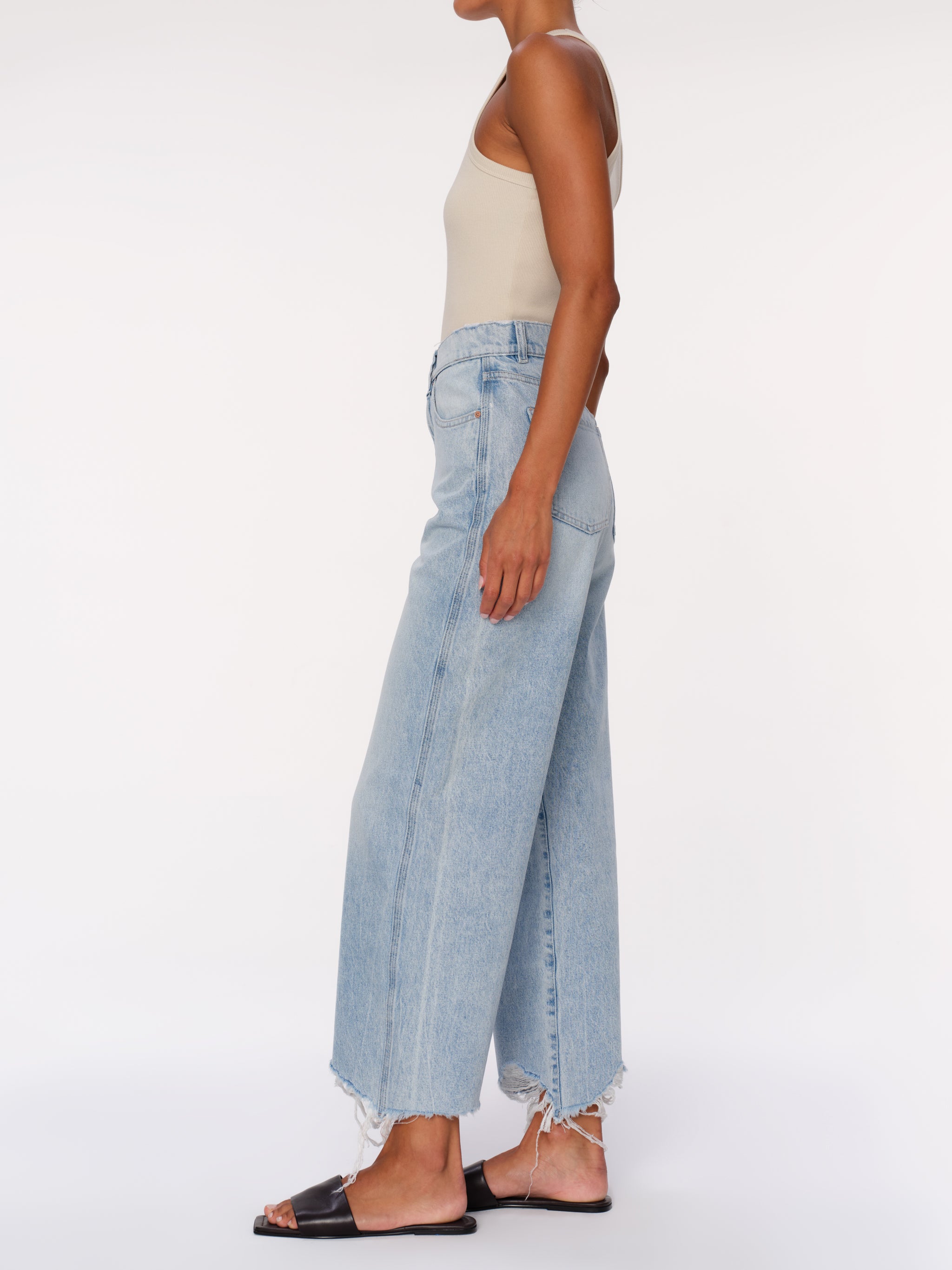 Taylor Relaxed Barrel : HIgh Rise-Core Jeans-Happy on Main