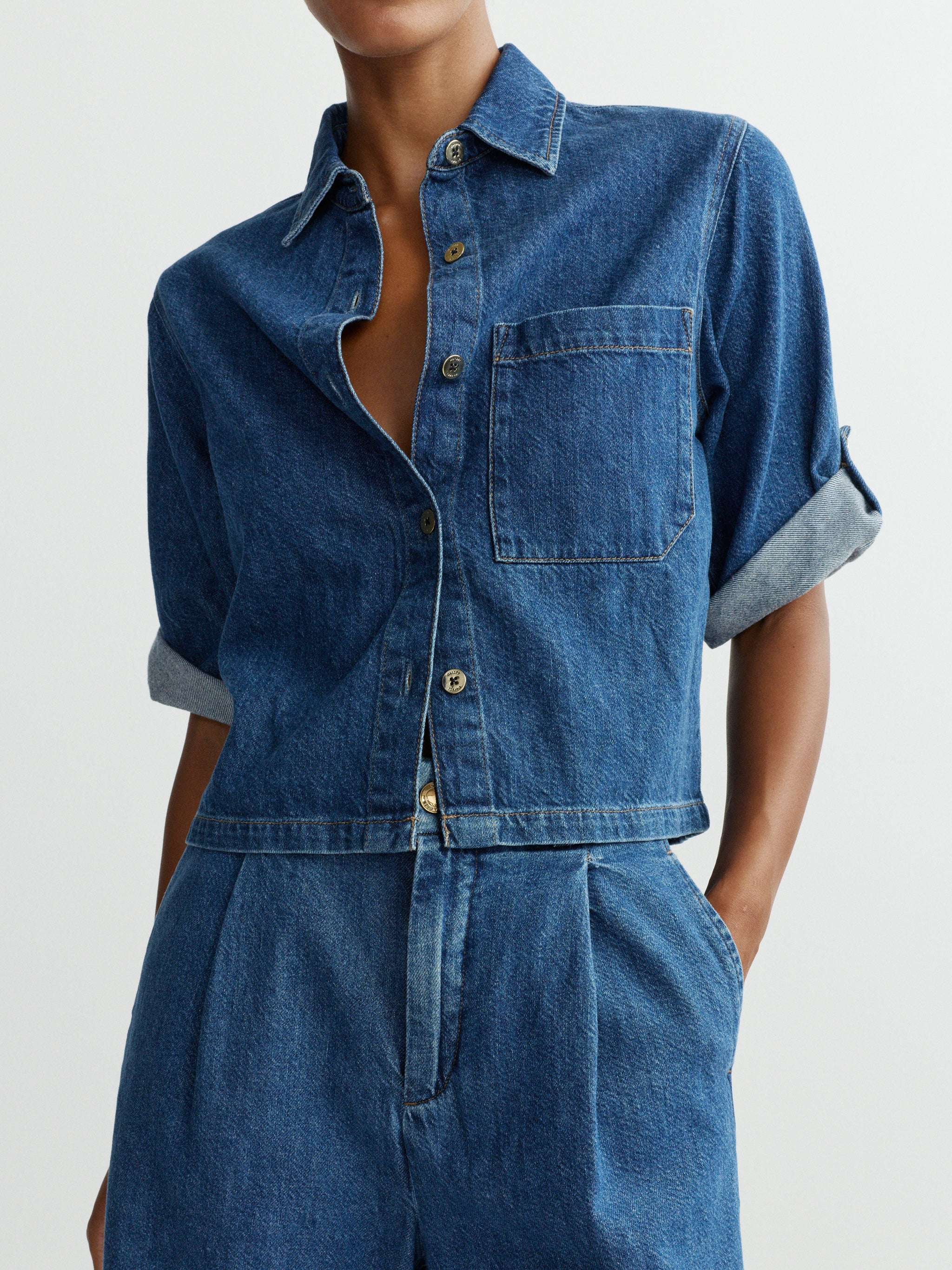 Montauk Shirt: Cuffed Sleeve - North Beach-DL1961-Happy on Main