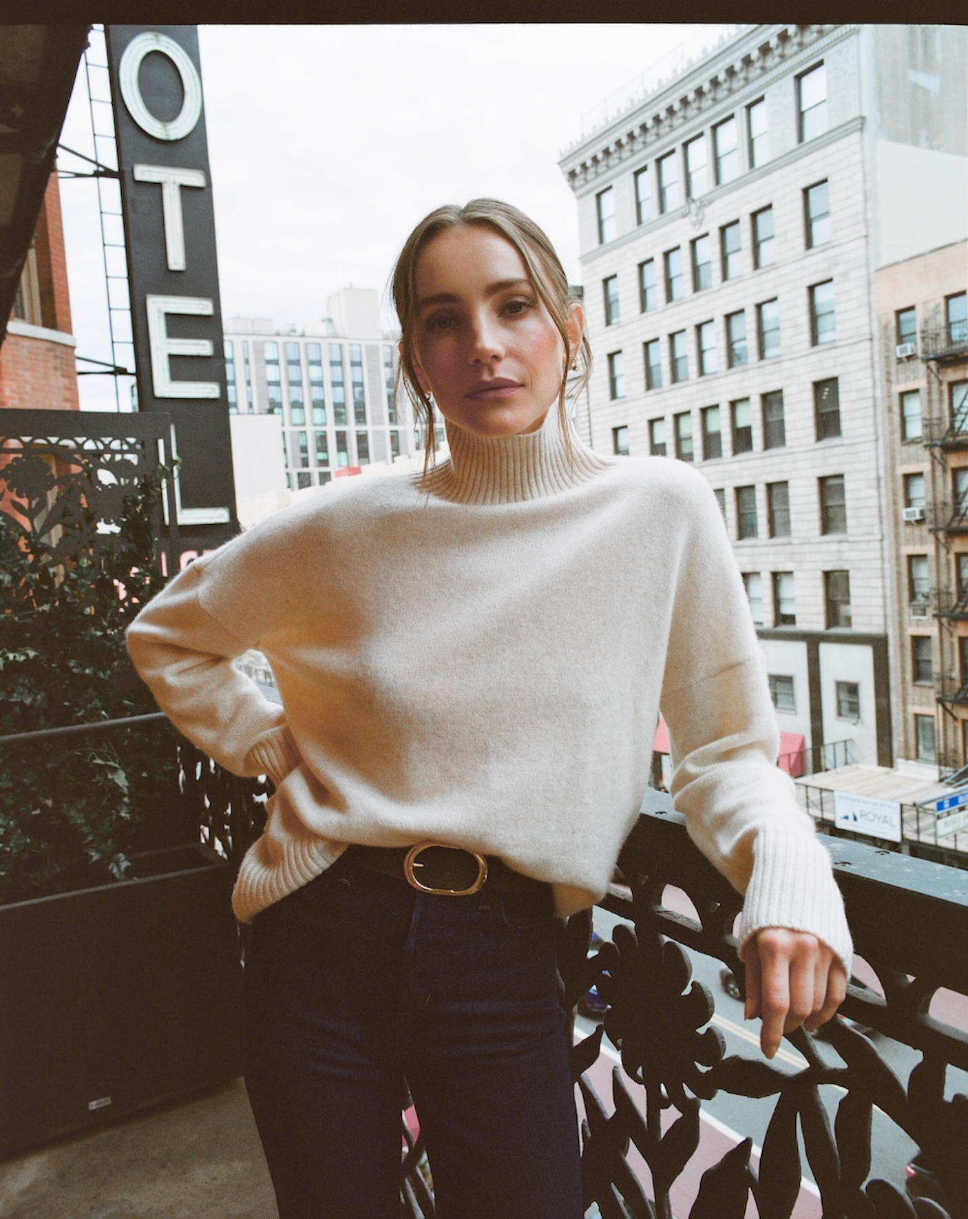 The Maddie Sweater - Oatmeal-Favorite Daughter-Happy on Main