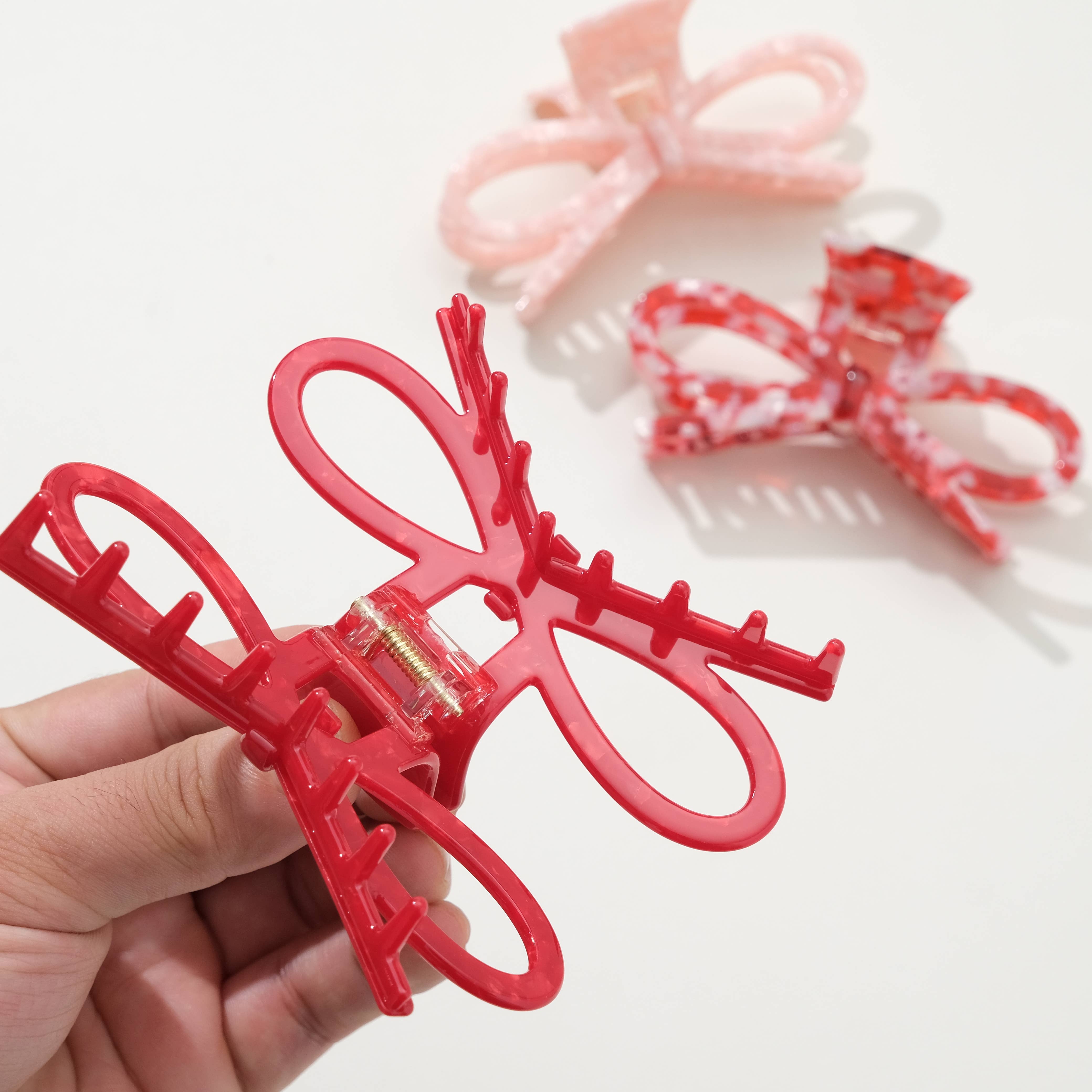 Remi Valentine | Wide Bow Claw Clip-Adorro-Happy on Main