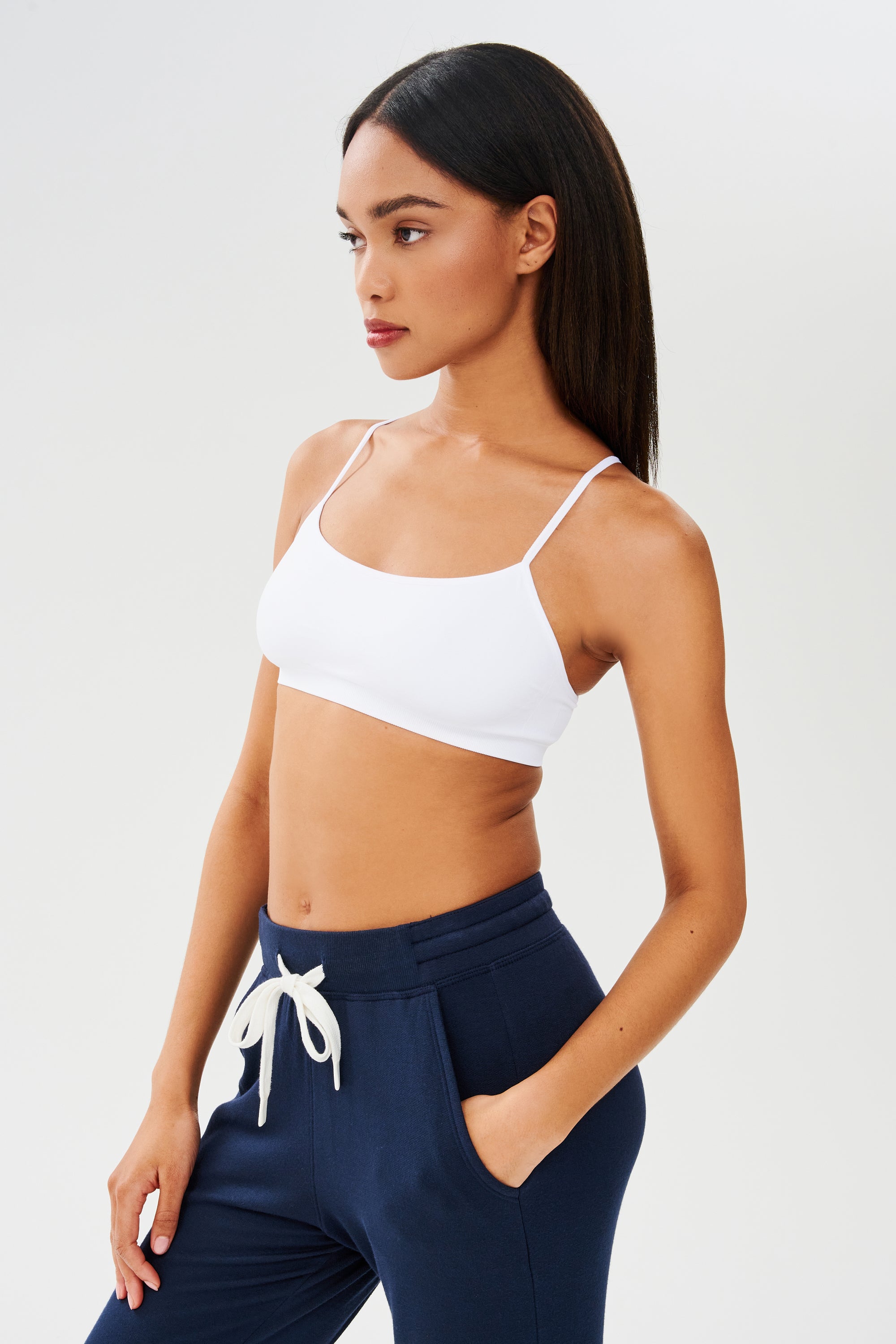 Loren Seamless Bra - White-Splits59-Happy on Main