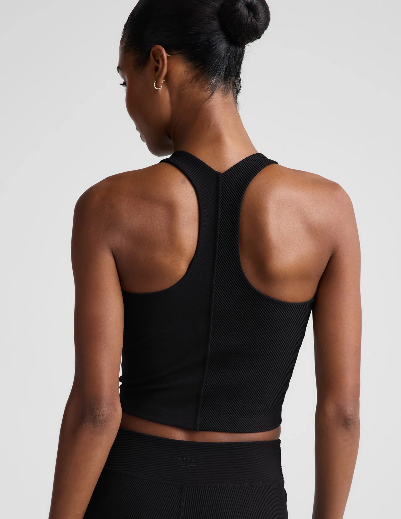 Impulse Ribbed High Neck Tank - Black Onyx-Beyond Yoga-Happy on Main