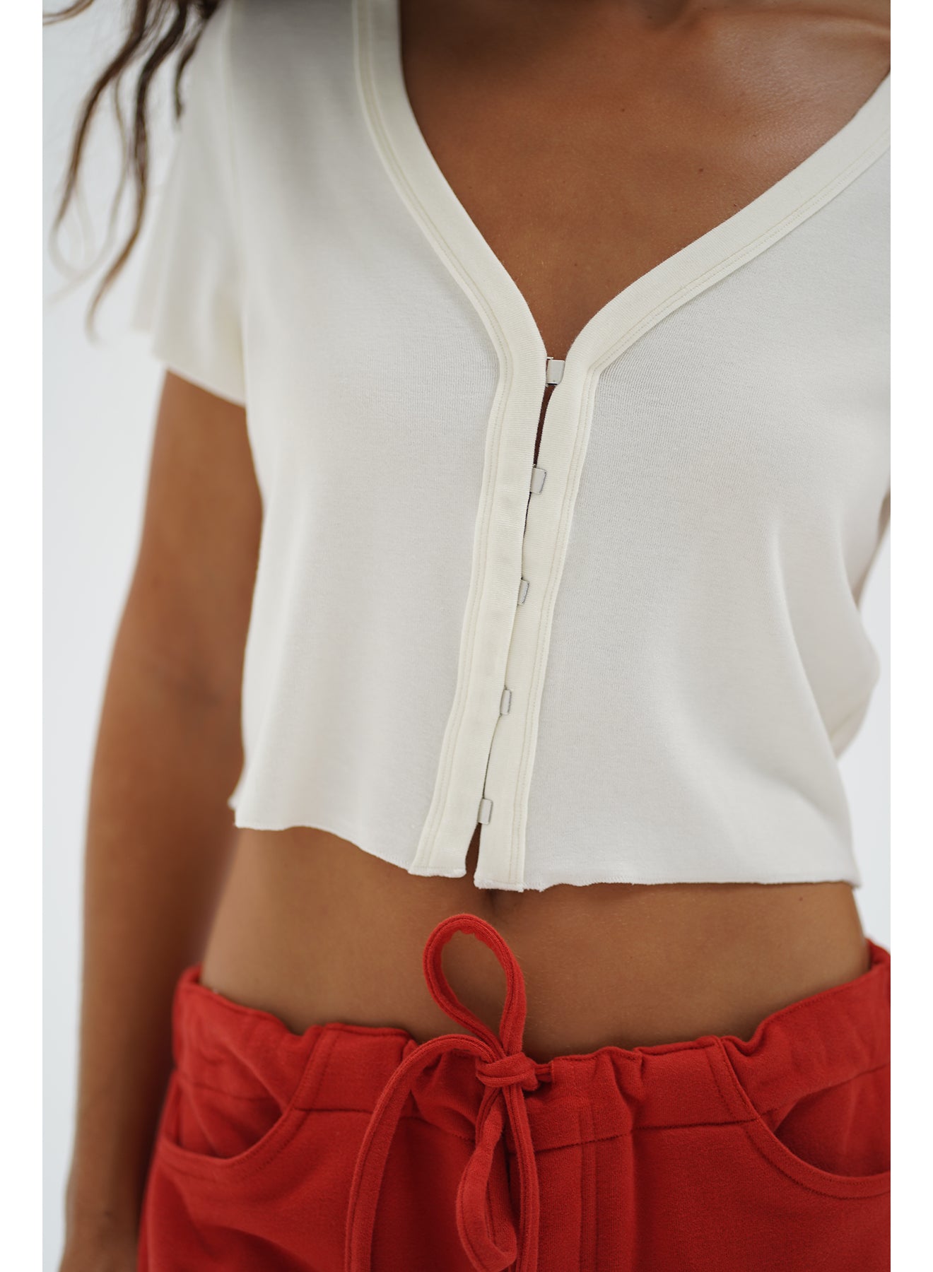 Ami Hook & Eye Tee - Soft Ivory-LNA-Happy on Main