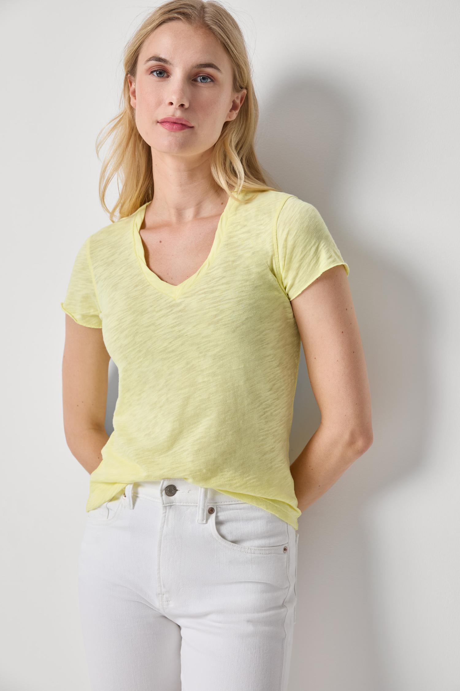 Twisted Binding V-Neck - Buttercup-Lilla P-Happy on Main