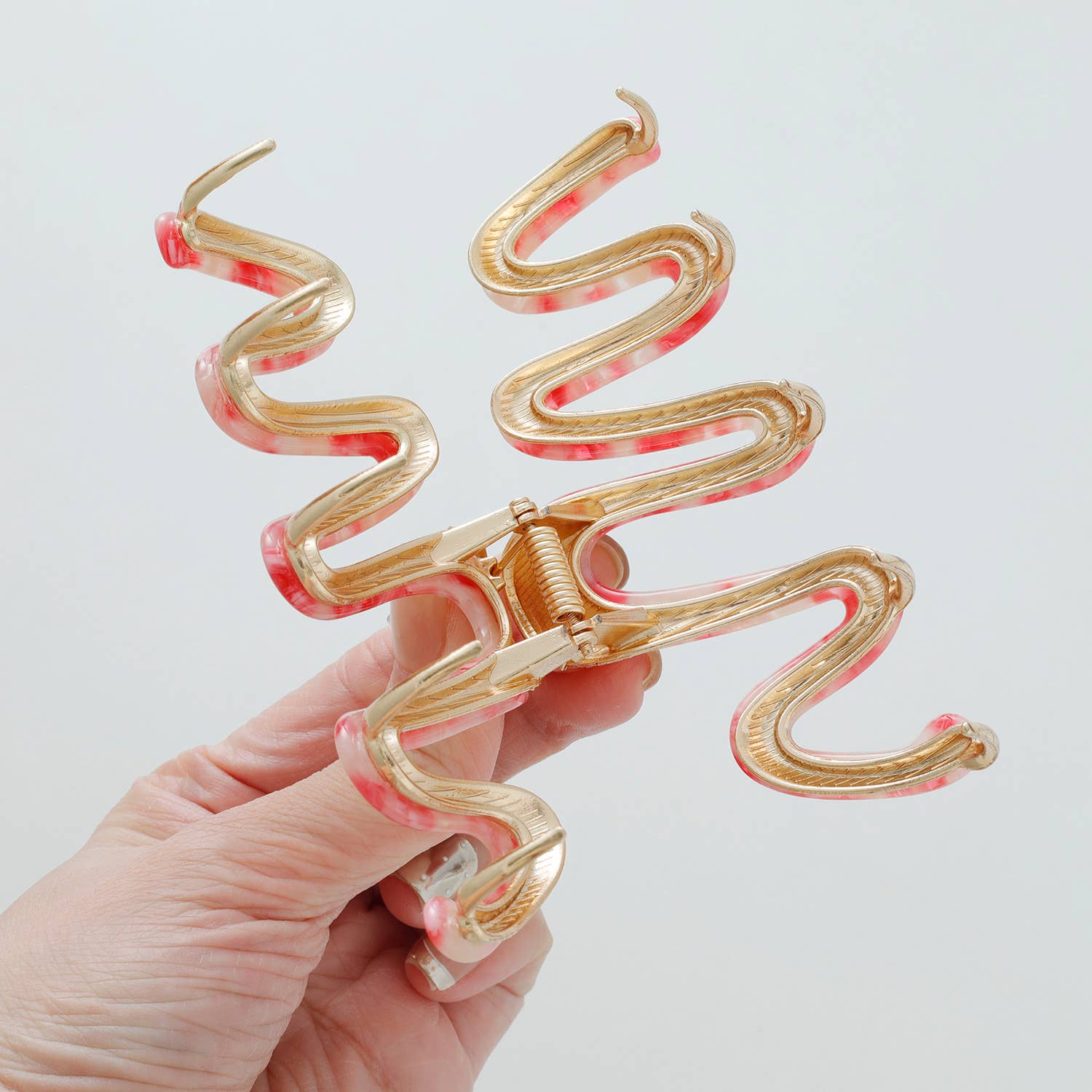 Willow Rosé | Large Squiggle Metal Claw Clip-Misc Accessories-Happy on Main