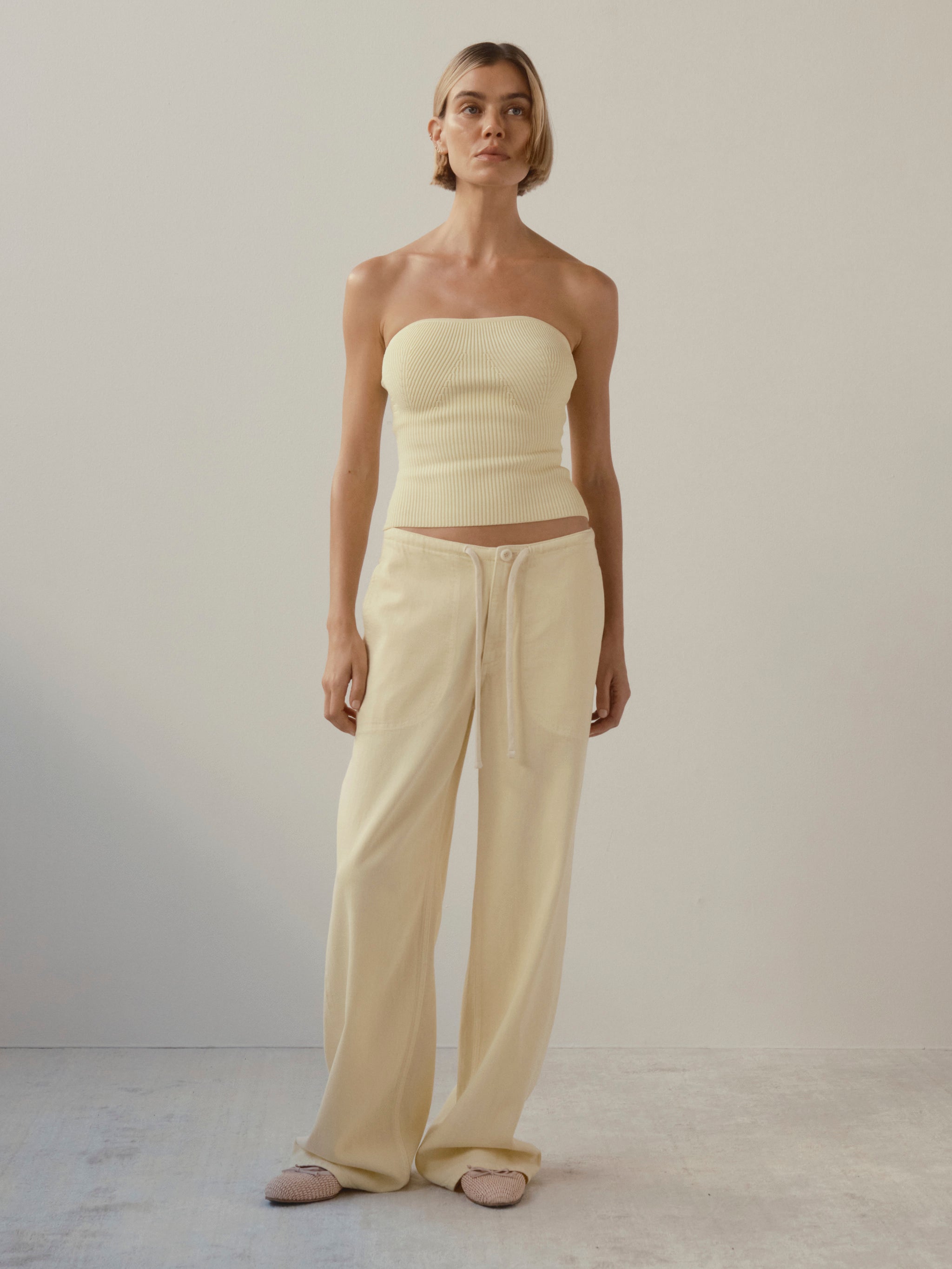 Sienna Low-Slung Wide Leg: Relaxed 31’ - Prosecco Aura-DL1961-Happy on Main