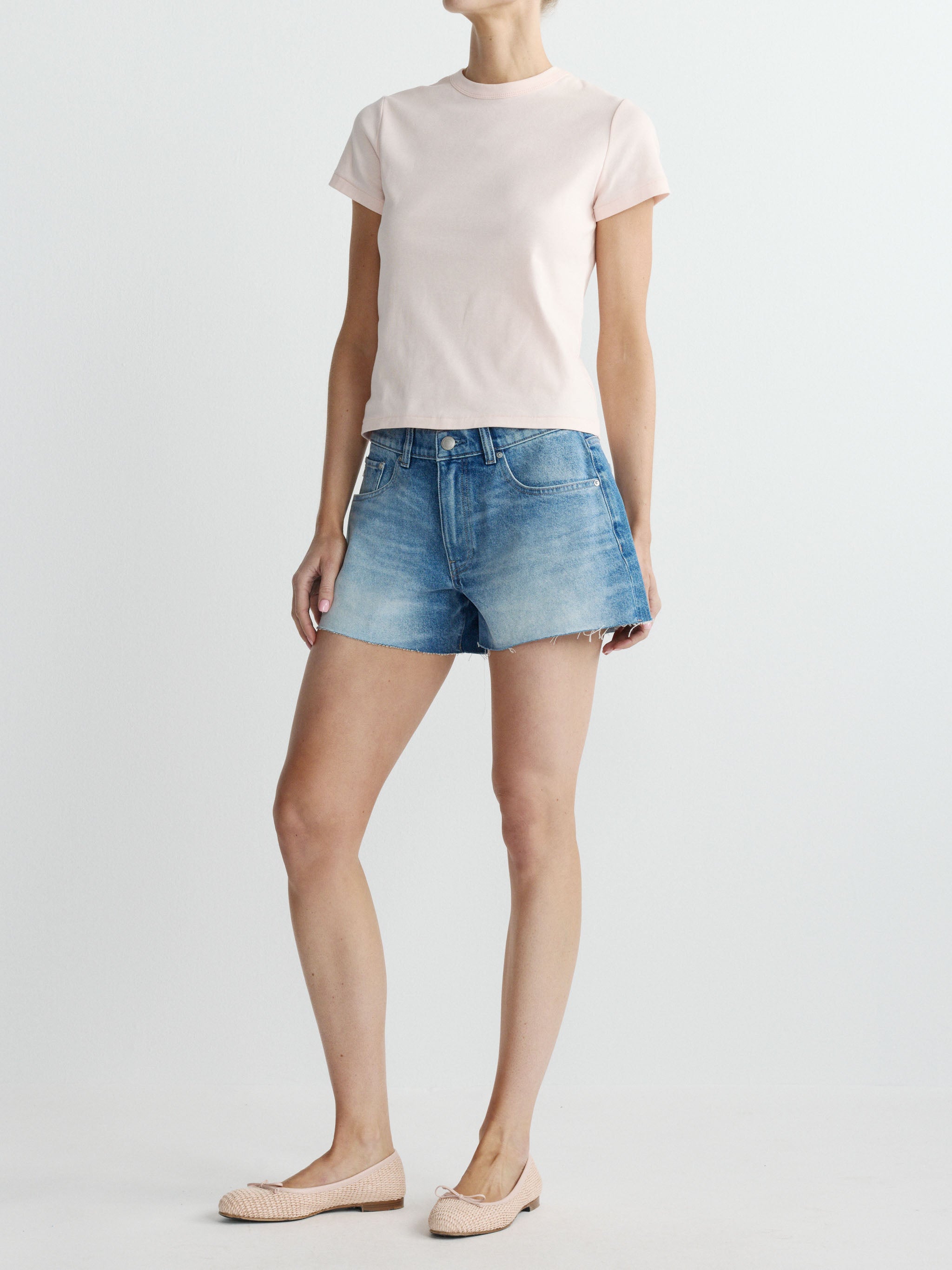 Abby Relaxed Short: Low Rise 3.25’ - Avenue-DL1961-Happy on Main