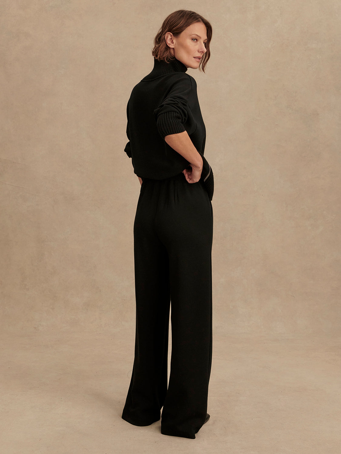 The Extra Wide Leg Pant 29.5 - Black-Varley-Happy on Main